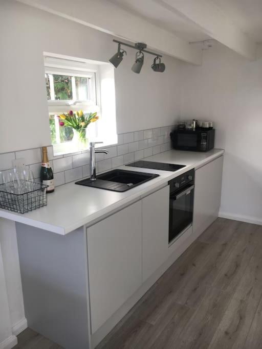 Brighton Boutique Garden Studio With Free Parking المظهر الخارجي الصورة